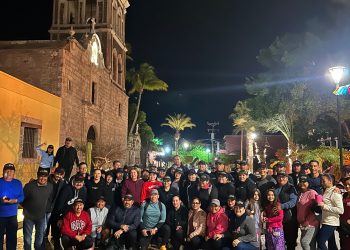    ENCABEZAN PAZ OCHOA Y RAMSES USÁRRAGA LA TRADICIONAL CAMINATA DE LAS MISIONES.