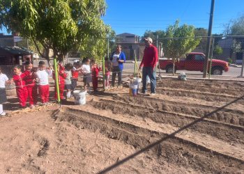DIF LORETO PROMUEVE HUERTOS ESCOLARES PARA UNA ALIMENTACIÓN SANA: RAMSÉS USÁRRAGA CASTRO