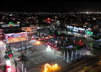 VÍCTOR CASTRO ENCABEZARÁ EL ENCENDIDO DE LUCES NAVIDEÑAS EN PALACIO DE GOBIERNO   