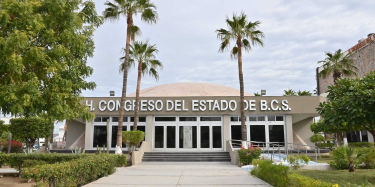 Presentarán Memorial del Proceso Legislativo de la Conversión de Territorio Federal a Estado de BCS; se llevará a cabo en el marco del cincuentenario de esa promulgación de la Constitución de BCS