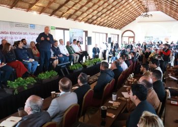 INAUGURA GOBERNADOR VÍCTOR CASTRO SEGUNDO FORO ESTATAL DE PESCA DEPORTIVA
