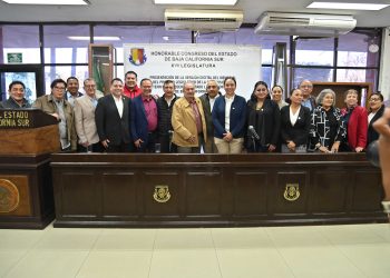 Madurez y respeto en procesos político-democráticos ante el 50 aniversario de la Constitución Política estatal.