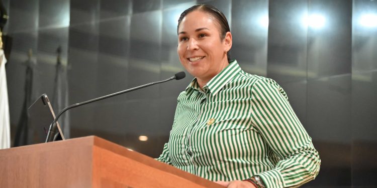 Respalda Alondra Torres la demanda ciudadana sobre el tema de Cabo del Este; manifestó su total respaldo al interés ciudadano de conservar  la identidad de las localidades y el uso general de las costas y playas de BCS y México.