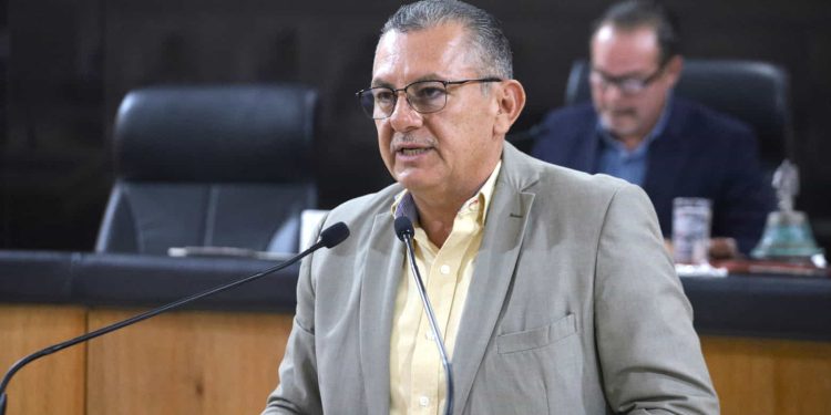 Propone el diputado Francisco Romero Romero incorporar la igualdad de género en el acceso a la educación técnica y científica, mediante reforma al artículo 28 de la Ley de Igualdad entre Mujeres y Hombres para el Estado de BCS.