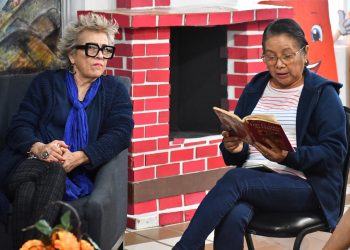 Café Literario: Un espacio para la lectura y el diálogo en la biblioteca pública “Amelia Wilkes Ceseña”