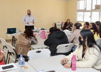 Analizan en IV sesión de Consejo Técnico estrategias para mejora continua del programa analítico