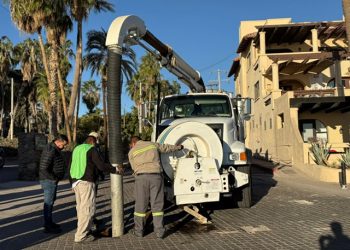 PARA BRINDAR SERVICIOS EFICIENTES Y DE CALIDAD INICIÓ OOMSAPAL EL MANTENIMIENTO A LA RED DE DRENAJE PÚBLICO