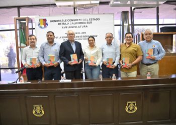 Presentan INAH y XVII Legislatura el libro “Por la Democratización de Sudcalifornia” de Eleazar Gámez