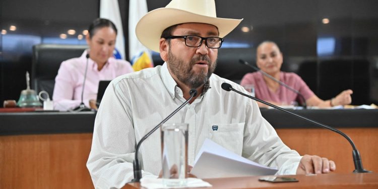 El diputado Venustiano Pérez Sánchez, presentó una proporción con punto de acuerdo, para que la XVII Legislatura exhorte a la SHyCP y al gobernador Víctor Manuel Castro Cosío, para que se abran módulos de servicio tributario (MST) del Servicio de Administración Tributaria (SAT) en Mulegé, Loreto y Comondú.