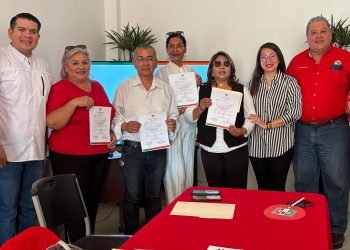 toma protesta a Secretarías que conformarán la nueva dirigencia del PRI La Paz