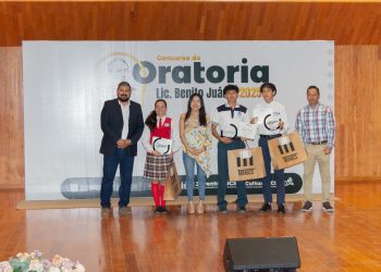 Premian a jóvenes del Concurso de Oratoria “Lic. Benito Juárez