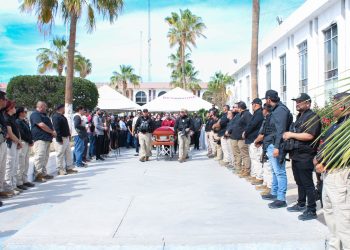 RINDE PGJE HOMENAJE AL COMANDANTE ULISES OMAR COTA MONTAÑO  