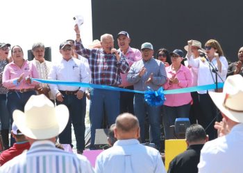 Inaugura Castro Cosío, la cuarta edición del Festival Gastronómico del Ostión en Santo Domingo