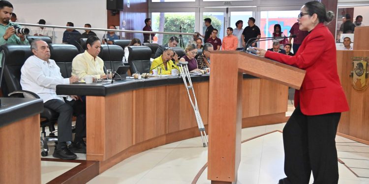 Conminan al SUTSPEMIDBCS incluya el artículo 74 de la LTSPE-B.C.S en la convocatoria a la Convención Estatal Ordinaria, por propuesta de la dip. Gabriela Montoya.