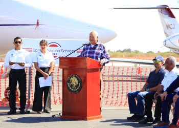 Inaugura el Gobernador Víctor Castro el Aero Fest Baja 2025 en Loreto.