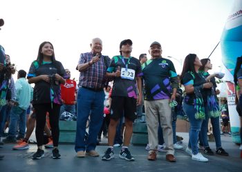 Refrenda VCC compromiso con la juventud sudcaliforniana al encabezar la Carrera del Estudiante 5K
