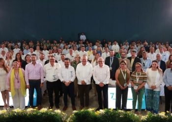 Clausura gobernador Víctor Castro Reunión Regional del IMSS 2025