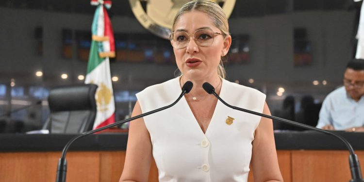 Para fortalecer las funciones y atribuciones y reforzar su capacidad para diseñar, dirigir, ejecutar y evaluar programas, políticas públicas, relativas a la igualdad sustantiva entre mujeres y hombres, la diputada Karina Olivas Parra, propuso hoy, elevar a Secretaría de las Mujeres al actual Estatal al Instituto Sudcaliforniano de las Mujeres.