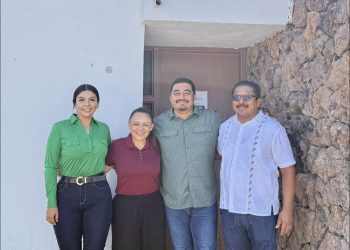 PRESIDE PAZ OCHOA AUDIENCIAS PÚBLICAS EN LA EMBLEMATICA COLONIA ZARAGOZA