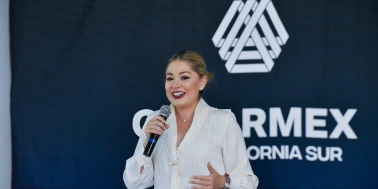 Participó la diputada Karina Olivas Parra en el foro "La importancia de la Ley de Acceso a la Información en el Estado de BCS". 