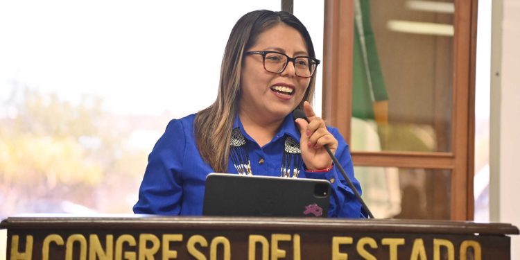 Para garantizar seguridad, equidad y acceso digno a la educación media superior en Mulegé, la diputada Teresita de Jesús Valentín Vázquez, llamó al Director General del COBACH, para que haga lo necesario y se cambie el turno nocturno por uno matutino en el COBACH de Guerrero Negro.