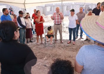 Gobernador Víctor Castro brindará certidumbre legal a familias del predio Mar Sol, en La Paz