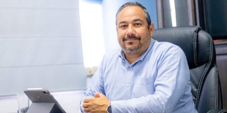 Carlos Castañeda, secretario general del Ayuntamiento de loreto.