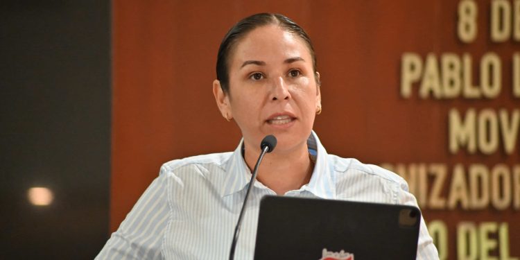 Diputada Alondra Torres propone reforma al artículo 96 sobre pronunciamientos legislativos.
