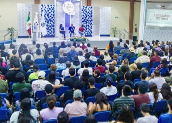Conferencia “Sembrando Historia” reúne a más de 200 asistentes en la UABCS