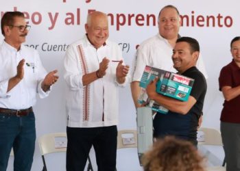 Impulsa Gobierno de BCS, autoempleo y emprendimiento con entrega de apoyos a familias paceñas