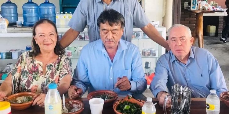 La evidente desesperación del ex alcalde de Los Cabos, Oscar Leggs empieza a ser una carga para el proyecto político del diputado federal Manuel Cota luego de que recientemente el cabeño se sumó a ese grupo político avalado por el subsecretario de agricultura y exgobernador de la entidad, Leonel Cota Montaño.