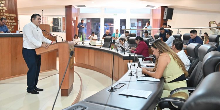 Rindió su primer informe el diputado Fabrizio del Castillo Miranda (PRI) en el Congreso de BCS.