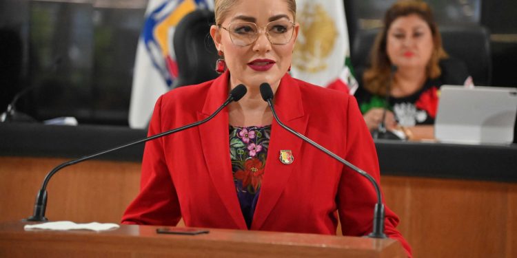 La diputada Karina Olivas presentó la “Ley Alina” para garantizar justicia a mujeres que se defienden de la violencia y evitar su criminalización.