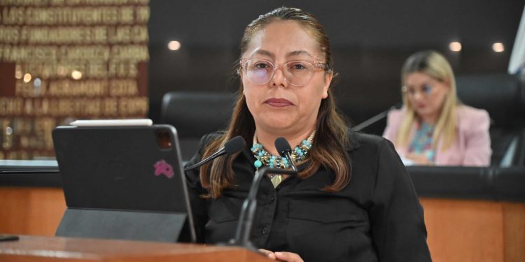 Pide Congreso de BCS programa de subsidio eléctrico en consumo de pozos de agua. La diputada Teresita Valentín Vázquez presentó un punto de acuerdo para hacer un llamado urgente a la SHyCP, CRE y CFE.