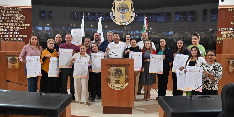 La XVII Legislatura del Congreso del Estado de Baja California Sur, por medio de la Comisión de Asuntos Educativos, reactivó el Parlamento Infantil Sudcaliforniano bajo el lema “Formando la Nueva Democracia Sudcaliforniana”, promoviendo la participación, el civismo y el liderazgo entre niñas y niños de quinto y sexto grado de primaria.