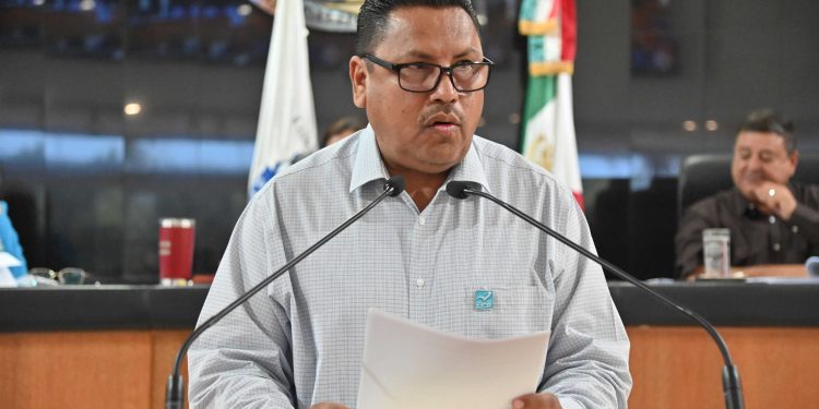 La XVII Legislatura a través de la Comisión de Asuntos Educativos reactivó el Parlamento Infantil Sudcaliforniano que se denominará anualmente “Formando la Nueva Democracia Sudcaliforniana”, para alumnos de quinto y sexto grado.