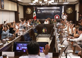 Consejo Estatal de Protección Civil informa sin afectaciones mayores por el huracán “Priscilla” en La Paz y Los Cabos