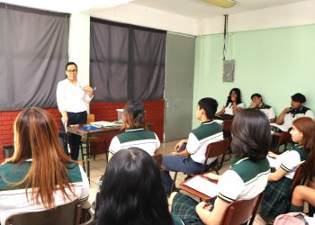 Baja California Sur destaca a nivel nacional en cobertura de bachillerato