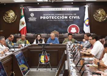 “Priscilla “continúa su trayectoria paralela a la península de BCS; gobernador Víctor Castro exhorta a la población a mantener la precaució