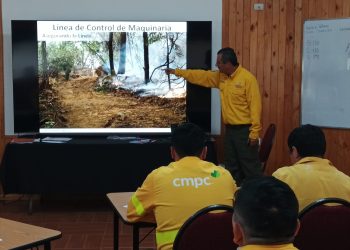 Director de Fomento Forestal de BCS participa como instructor en curso internacional en manejo de incendios