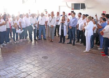 Establecen Salud Estatal y SNTSA un espacio de diálogo para atender planteamientos laborales