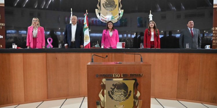 “Que Baja California Sur siga siendo tierra de esperanza, creatividad, solidaridad y sueños cumplidos”, dijo la diputada Cristina Contreras Rebollo.