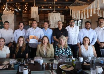 Impulsa Saúl González el diálogo ciudadano como motor de desarrollo en BCS