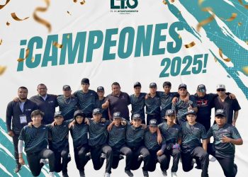 RECONOCE ALCALDESA PAZ OCHOA AL EQUIPO CAMPEÓN DEL MUNICIPIO DE LORETO EN EL ESTATAL DE BÉISBOL CATEGORIA JUNIOR