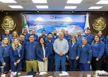 Reconoce Gobernador Víctor Castro resultados y eficiencia de la API-BCS