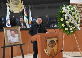 Despiden en el Congreso del Estado a Héctor Edmundo “Mundo” Salgado Cota, formador de generaciones y referente sudcaliforniano