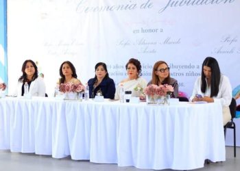 TRES VIDAS DEDICADAS A EDUCAR: LORETO RINDE HOMENAJE A MAESTRAS CUYO LEGADO SERÁ ETERNO