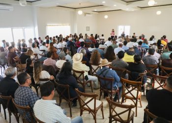 Capta Milena Quiroga cada vez mayor simpatía de principales liderazgos de morenistas en todo BCS.