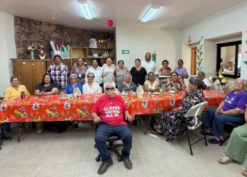 AYUNTAMIENTO DE LORETO CLAUSURA CURSO DE ELABORACIÓN DE ACCESORIOS EN CONCHA MARINA