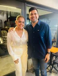 El caso además de los efectos administrativos y/o penales que puedan resultar, también tendrá una repercusión política, pues nadie pierde de vista que Fernanda Villarreal ha expresado en diversos foros que pertenece al grupo político del diputado federal del Partido Verde, Manuel Cota Cárdenas, también desesperado por lograr la candidatura gubernamental y cuyo liderazgo de fondo, recae en su padre, el exgobernador y actual subsecretario de agricultura Leonel Cota Montaño. (archivo)